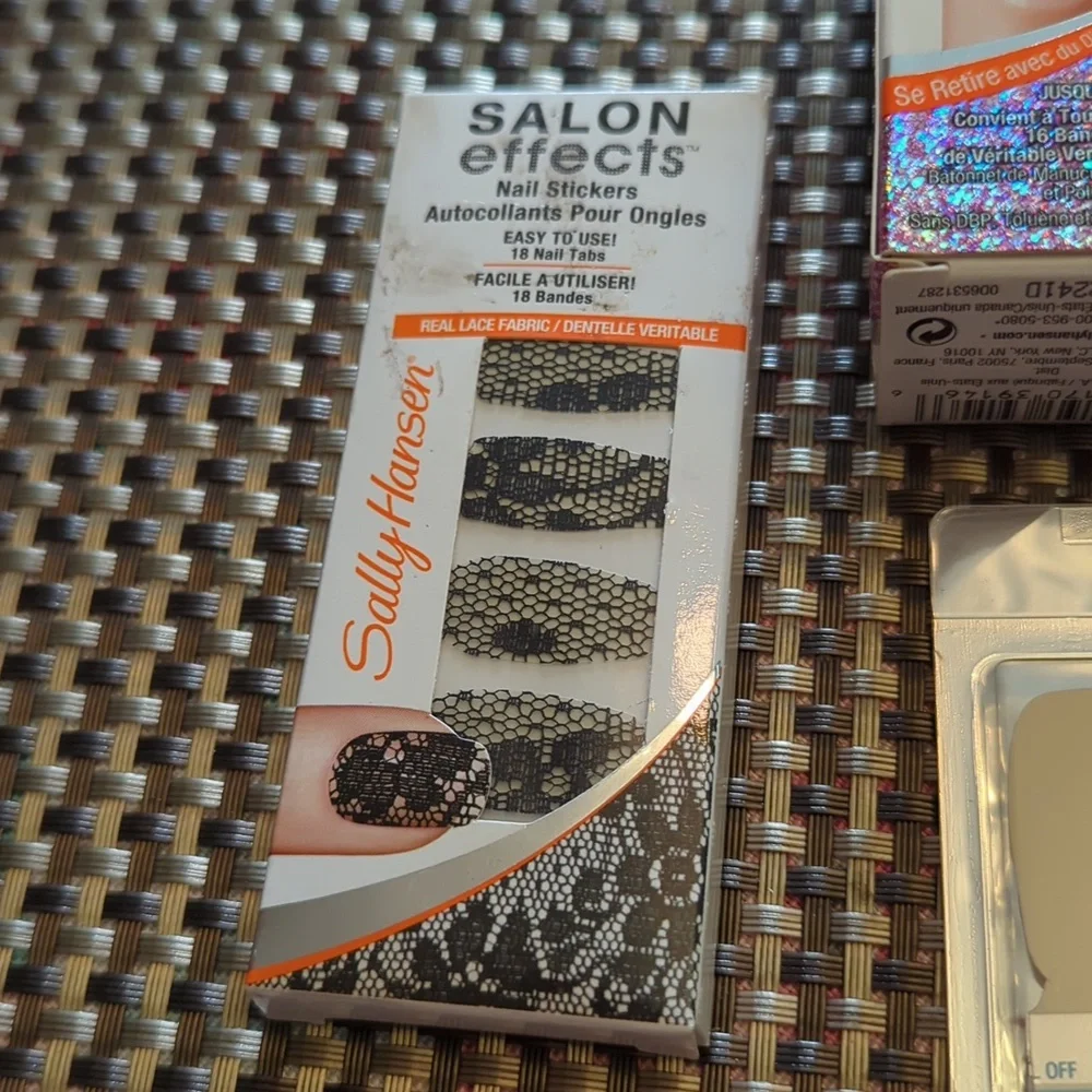 Sally Hansen nail polish strips